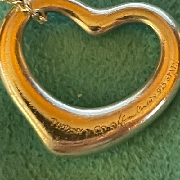 Tiffany & Co., Elsa Peretti Small Heart Pendant and Chain - Picture 2 of 7